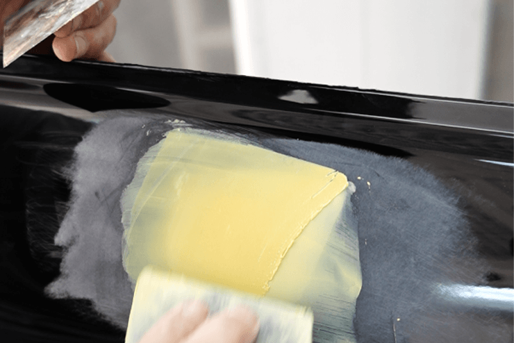 Verniz transparente sem emendas de segunda geração: Consiga um reparo de pintura perfeito, sem linhas visíveis.